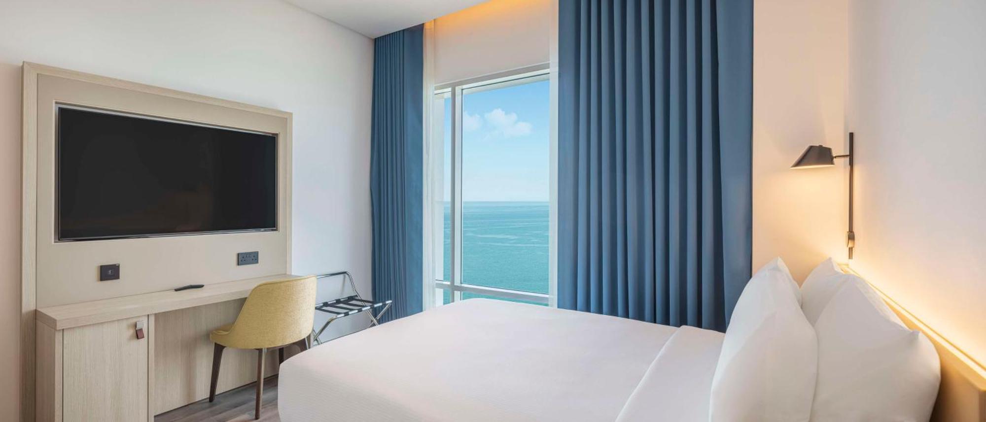 Hampton By Hilton Kuwait Salmiya Hotel Kuwait City Exterior photo