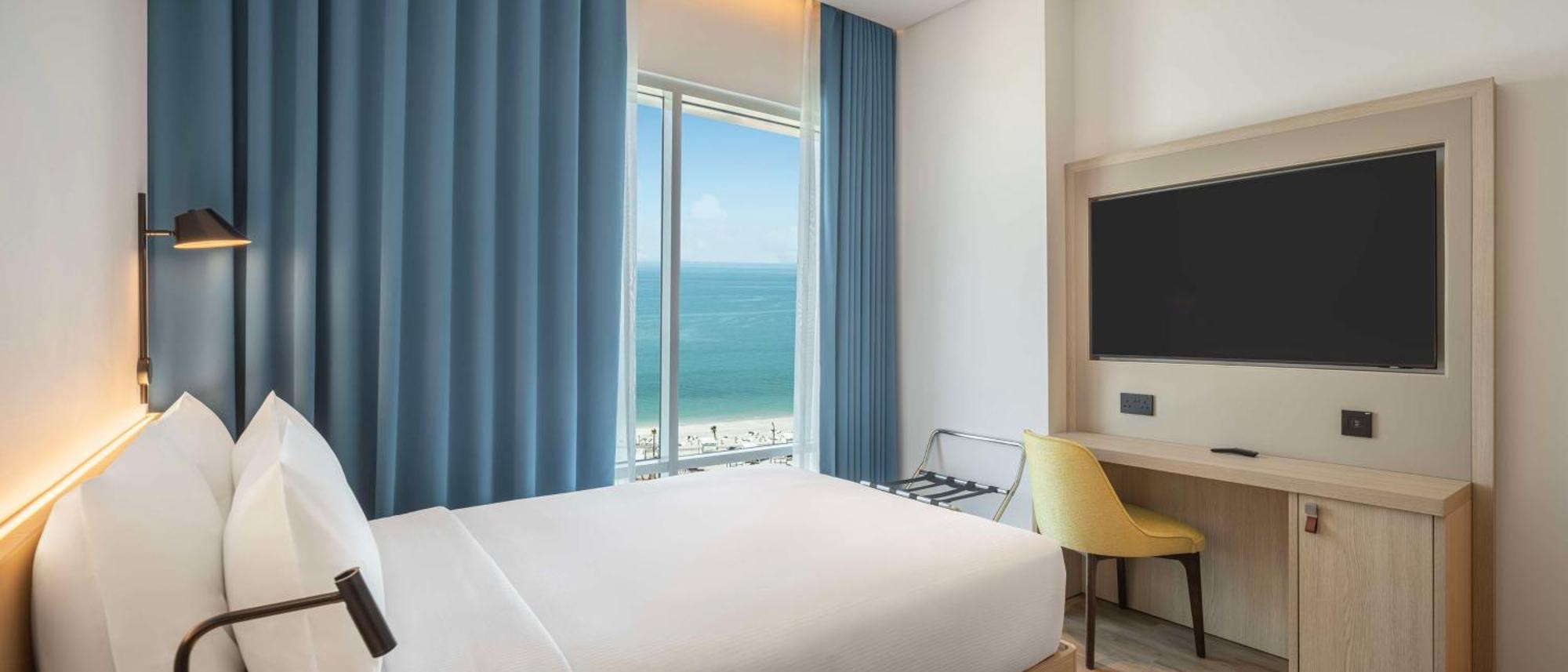 Hampton By Hilton Kuwait Salmiya Hotel Kuwait City Exterior photo