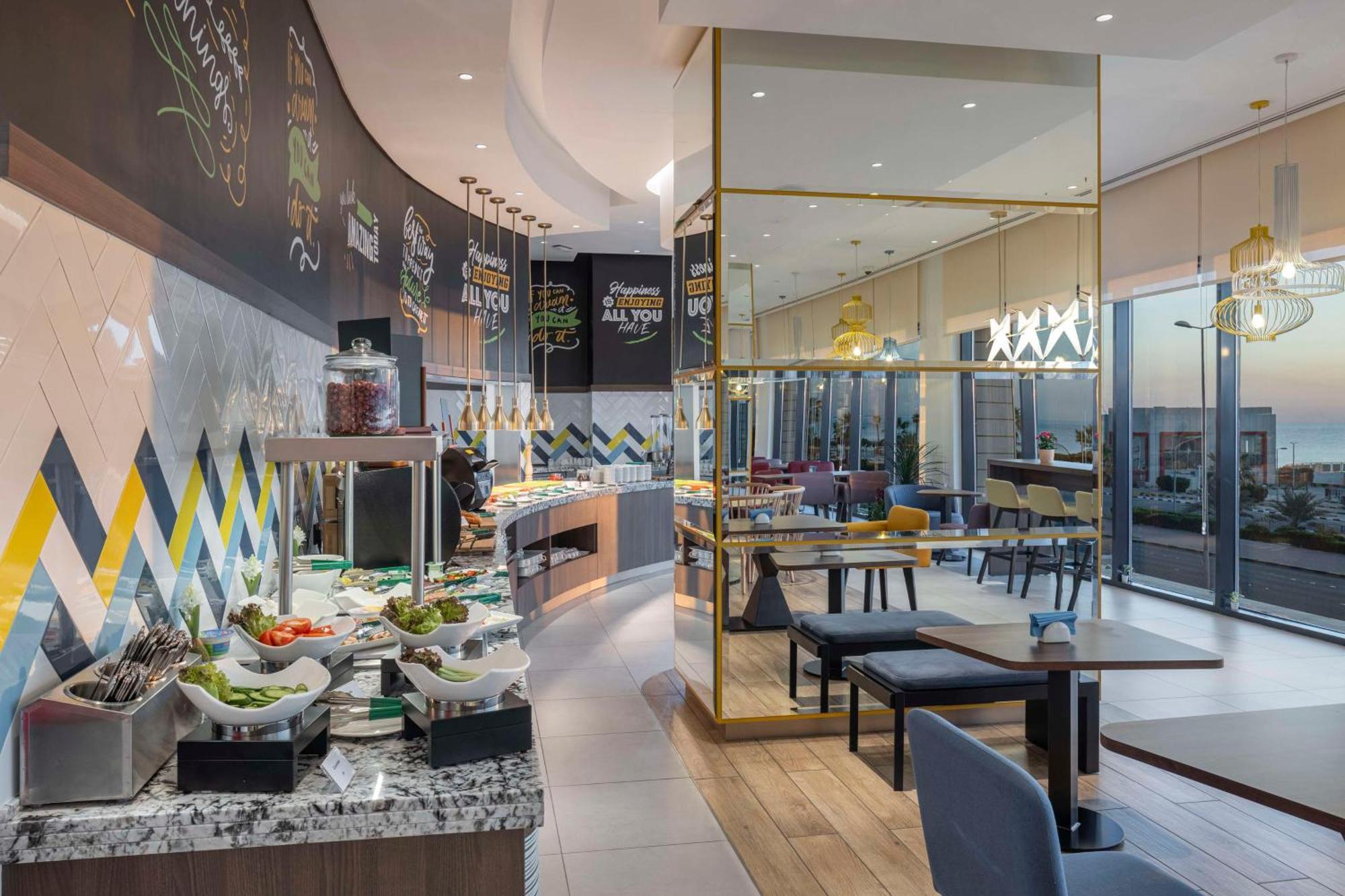 Hampton By Hilton Kuwait Salmiya Hotel Kuwait City Exterior photo